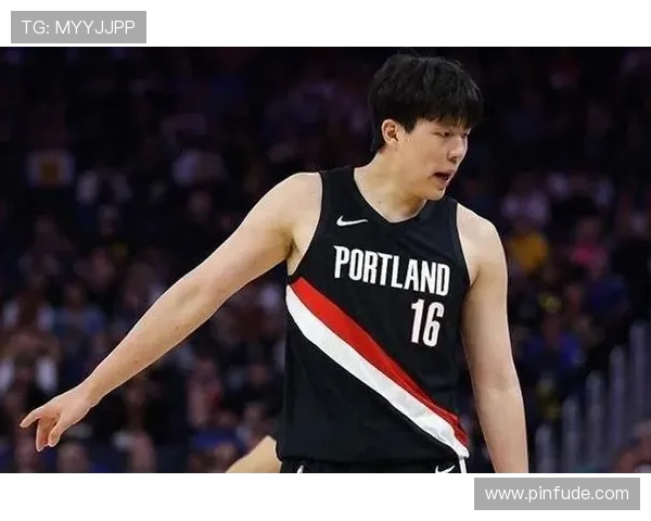 华子巨星表现震撼全场杨瀚森小步迈出中国篮球新篇章